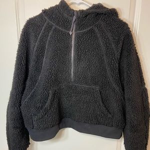 Lululemon Half Zip Cropped Sherpa